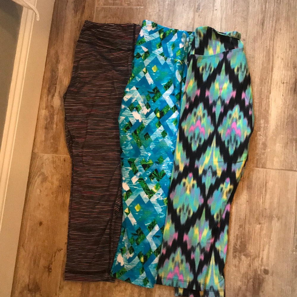 COLORFUL CAPRIS- fits size L/M/S depending on fit